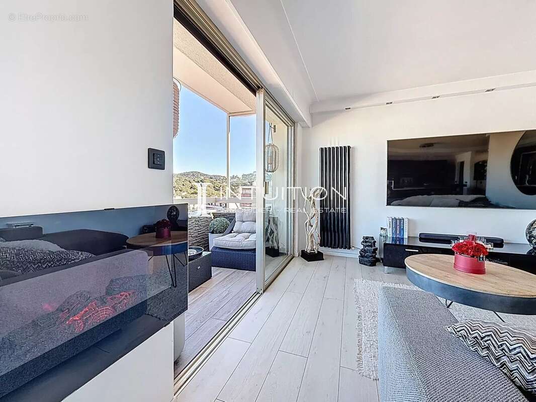 Appartement à LE CANNET