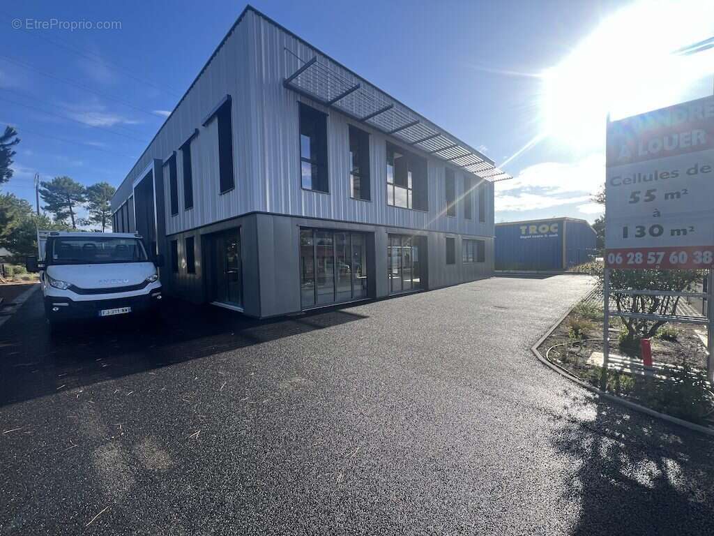 Commerce à GUJAN-MESTRAS