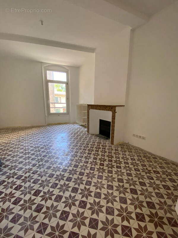 Appartement à MARSEILLE-11E