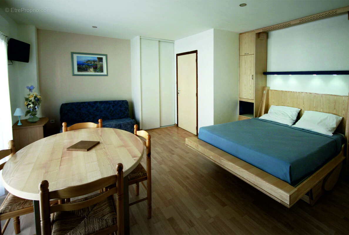 Commerce à LE LAVANDOU