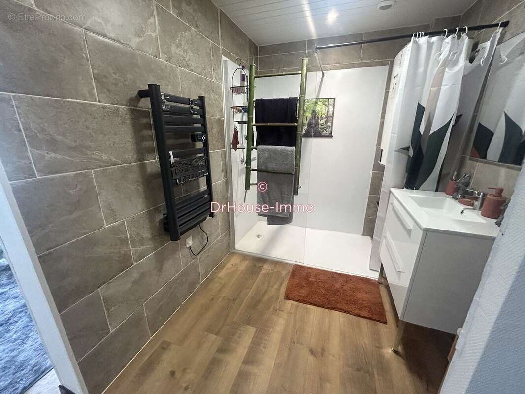 Maison 220 m² à Saint-Crepin-Et-Carlucet  - photo 7