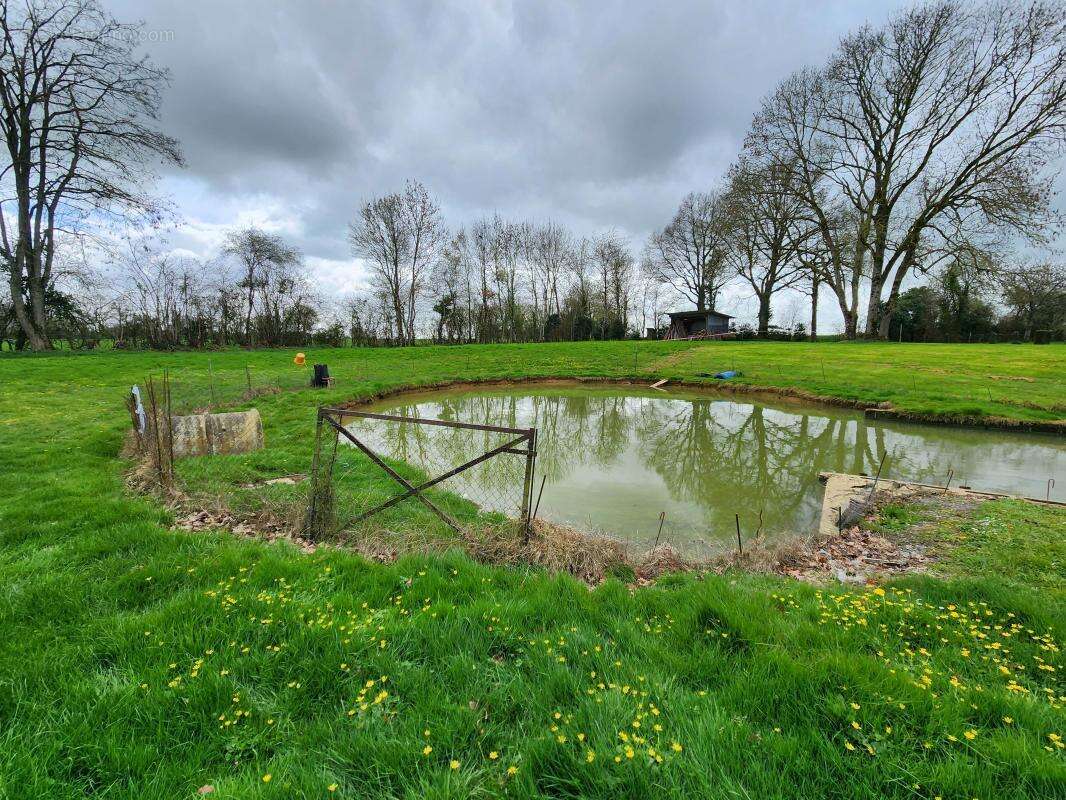 Maison à SAINT-AGIL