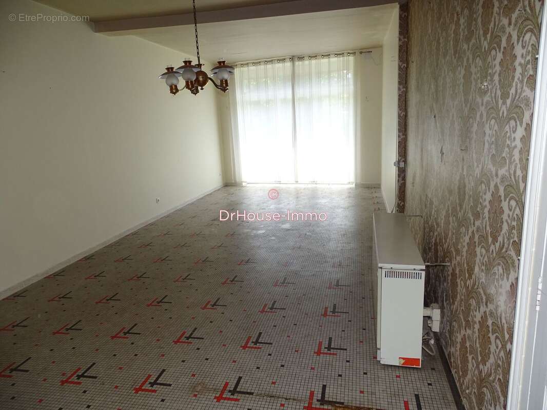Maison 240 m² à Le Fleix  - photo 3