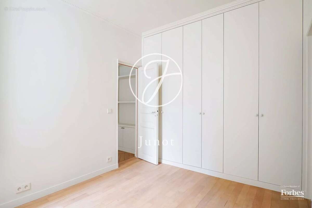 Paris 9e - CLICHY / BALLU - Duplex - 93,28m² Carrez - 2/3 chambres - photo 9
