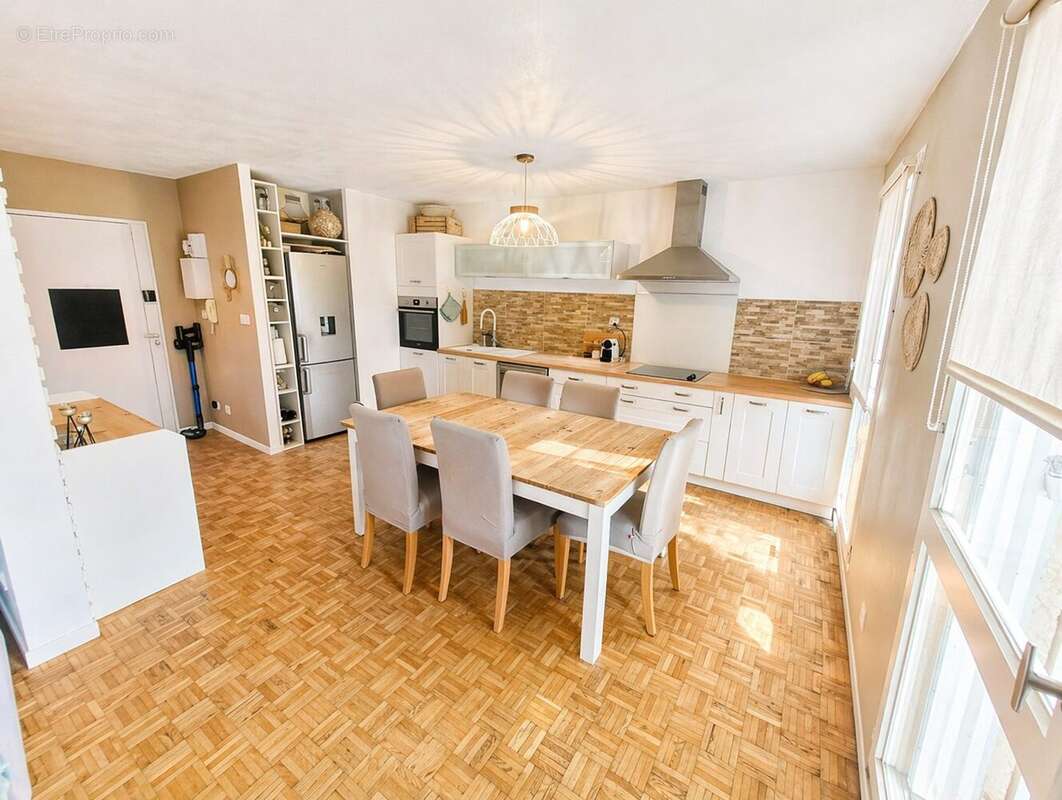 Appartement à MARSEILLE-11E