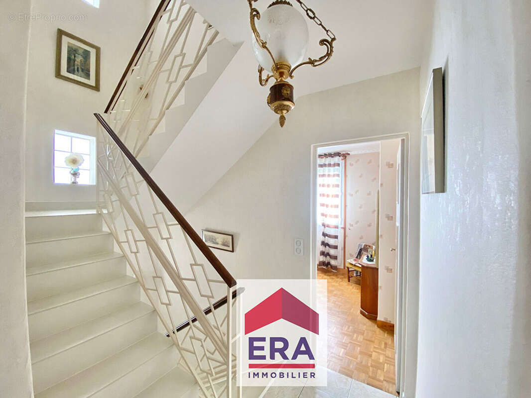 Maison à SARTROUVILLE