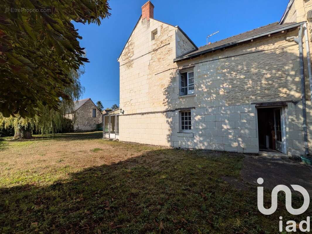 Maison 127 m² à Gizeux  - photo 3