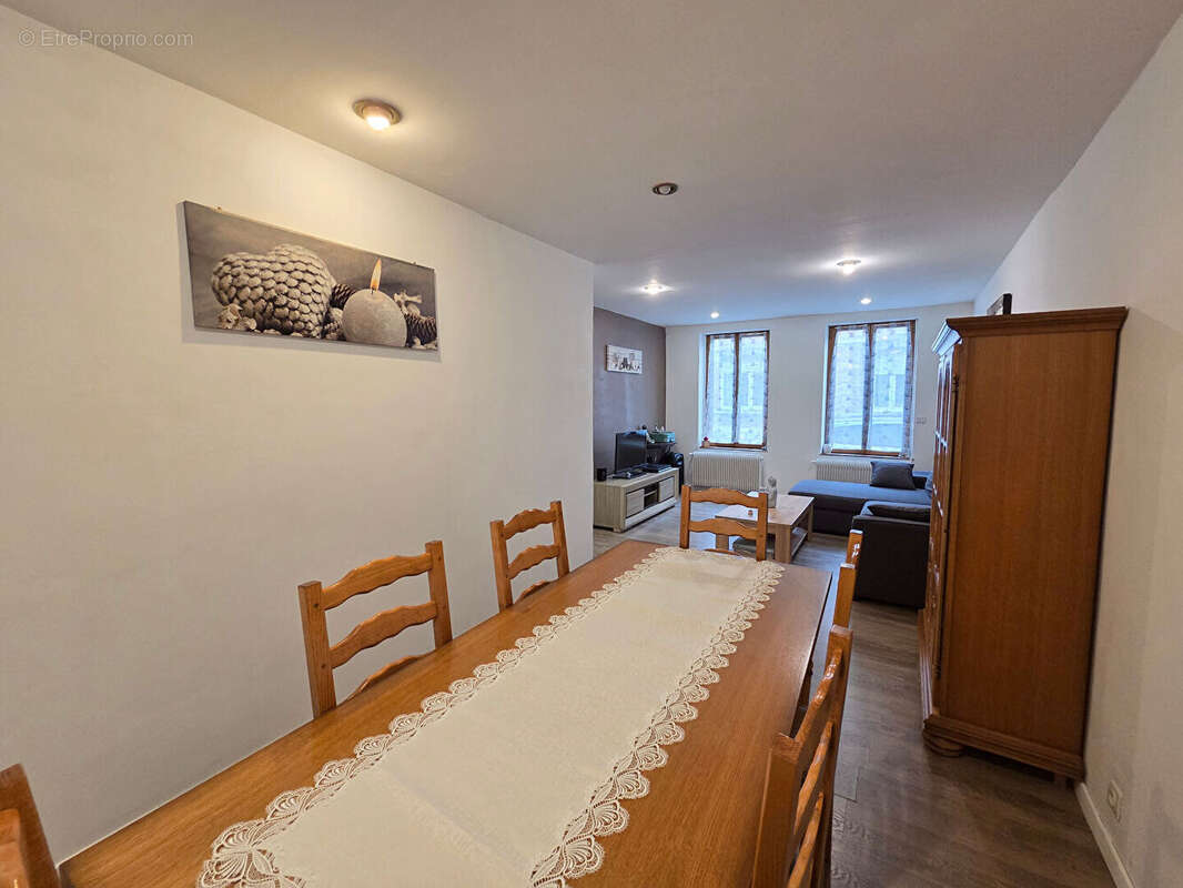 Maison à SAINT-QUENTIN