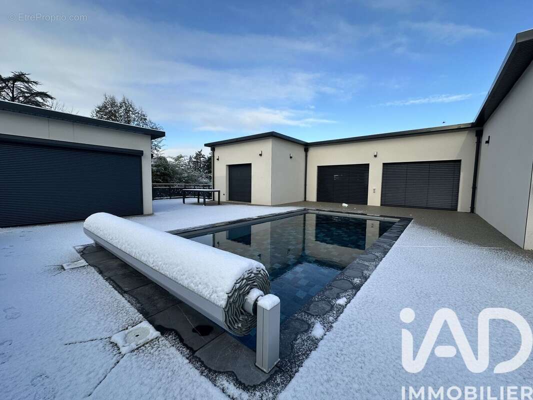 Photo 2 - Maison à COMMELLE-VERNAY