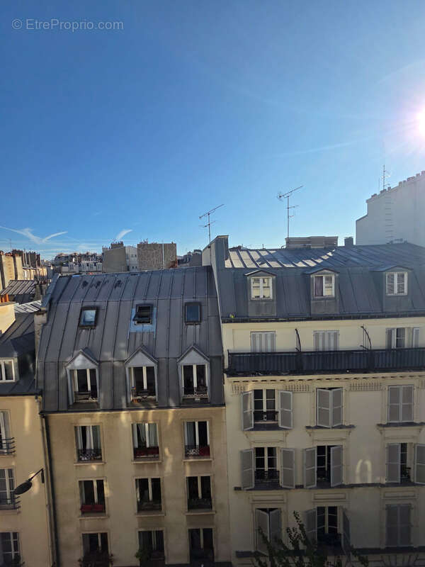 Appartement à PARIS-17E