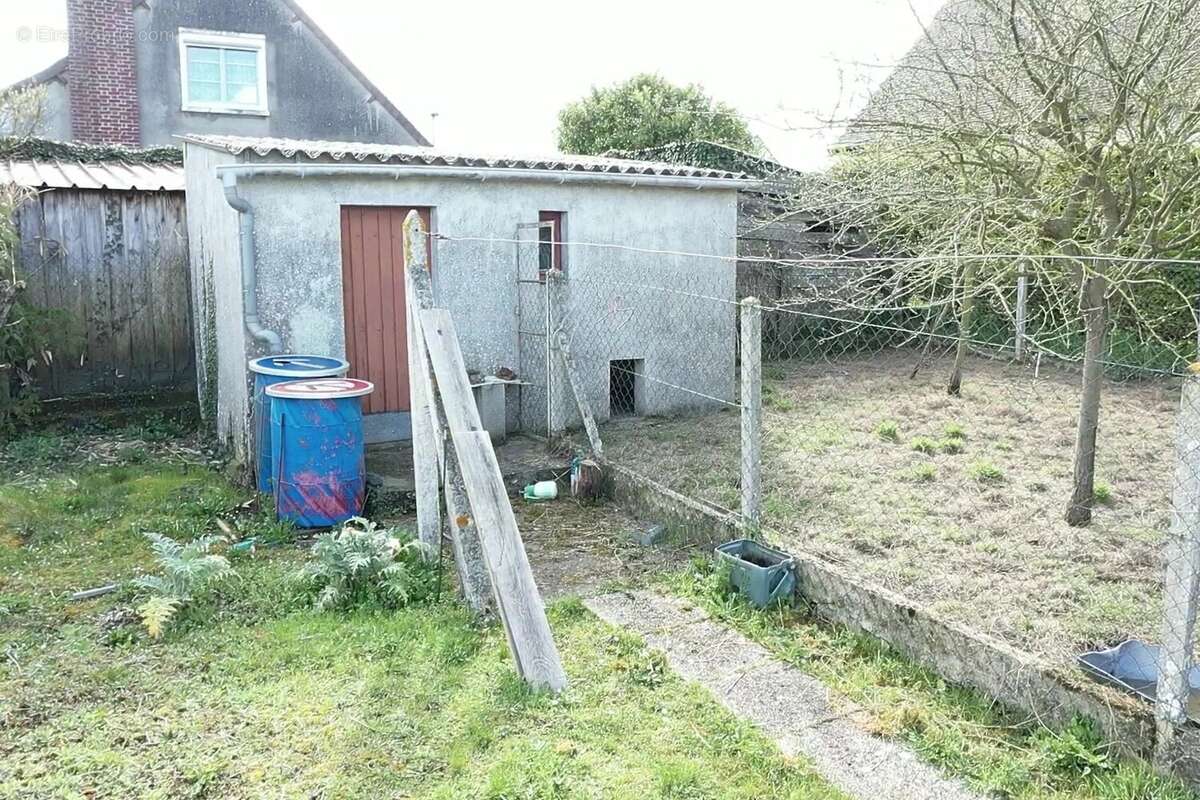 Maison à SAINT-PIERRE-SUR-DIVES