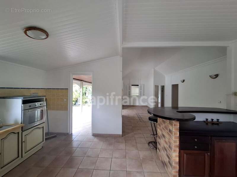 Maison à LES TROIS-ILETS