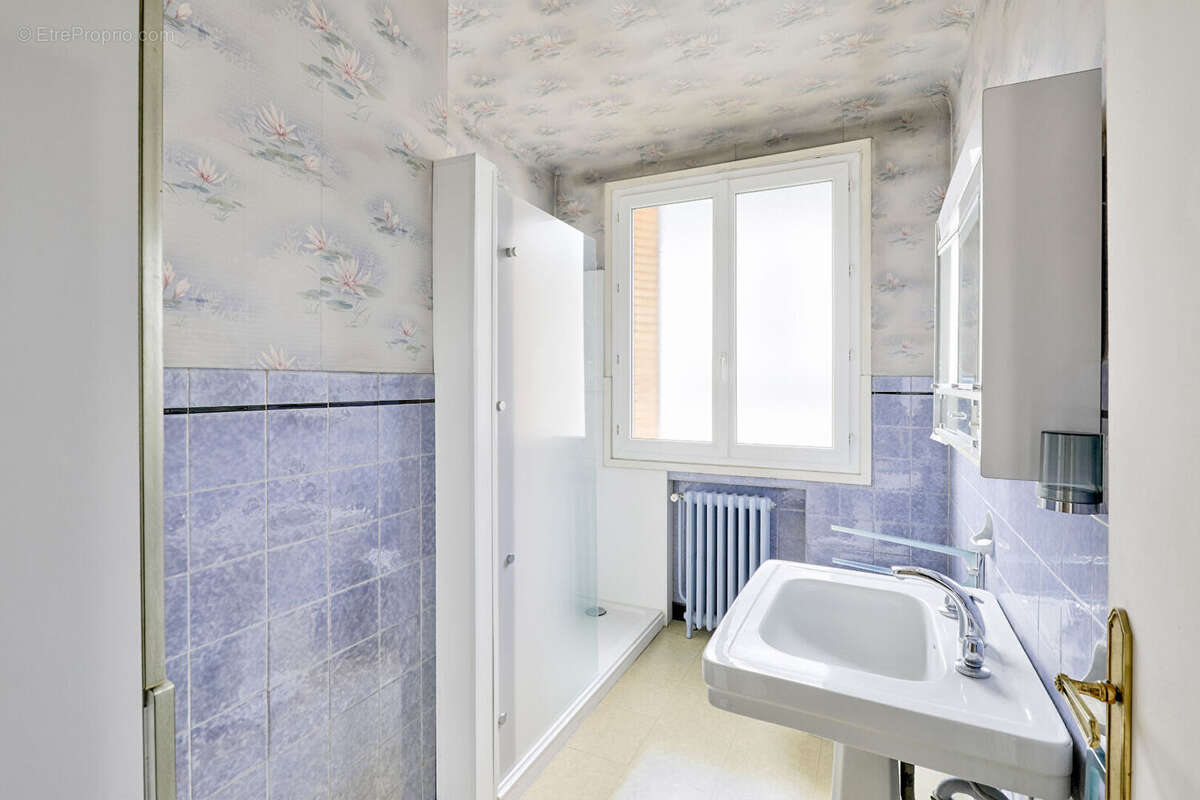 Appartement à COLOMBES