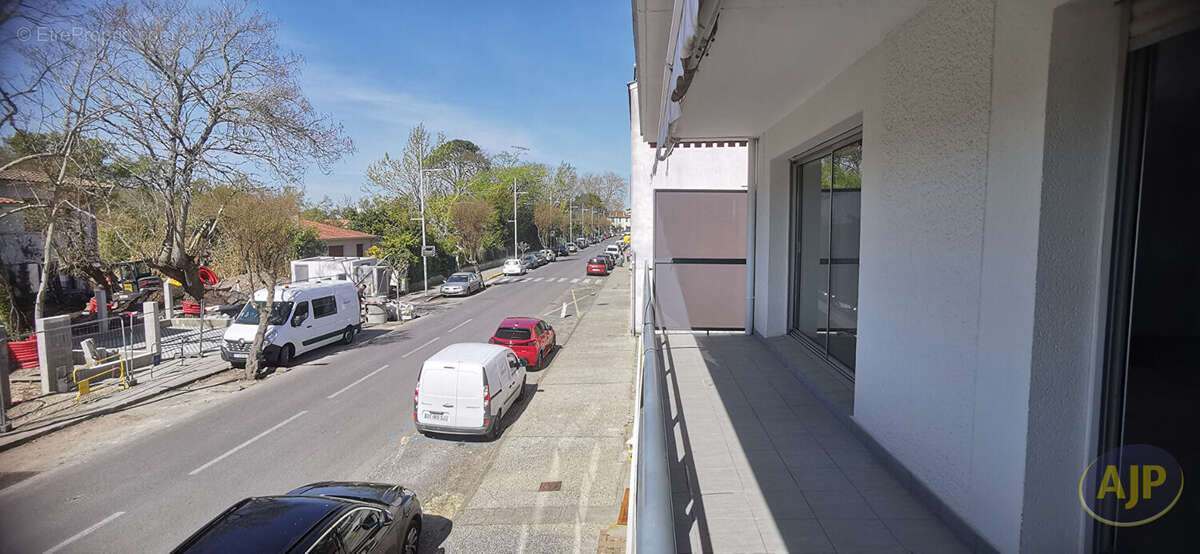 Appartement à ARES