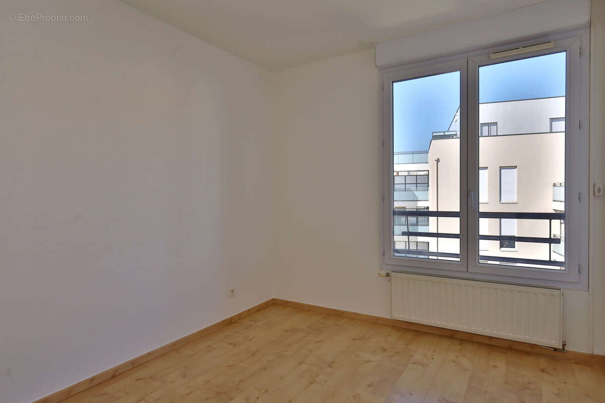 Appartement Type 3 - 62,02 m2 habitables (LOI CARREZ) - Garage - photo 8