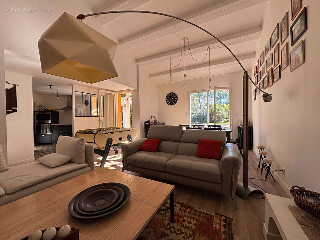 Maison à ROUSSILLON