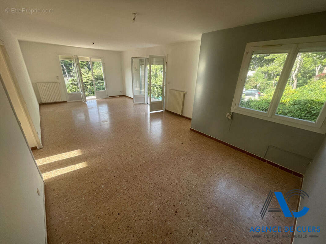 Maison à CARQUEIRANNE