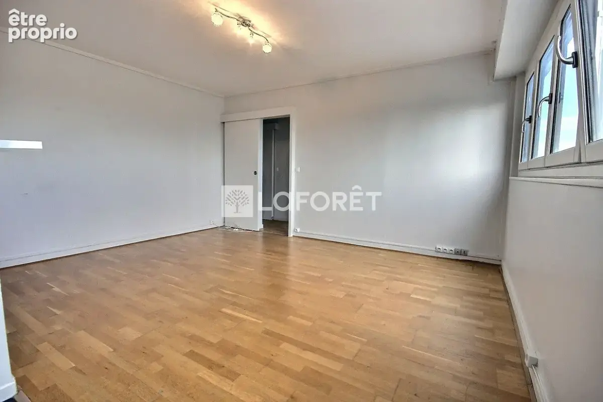 Appartement Courbevoie 2 pièce(s) 40,33 m2 - photo 9