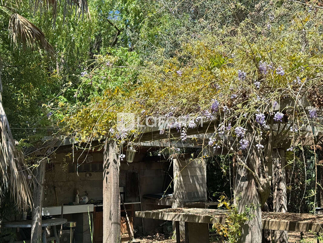 Terrain à SAINT-CYPRIEN