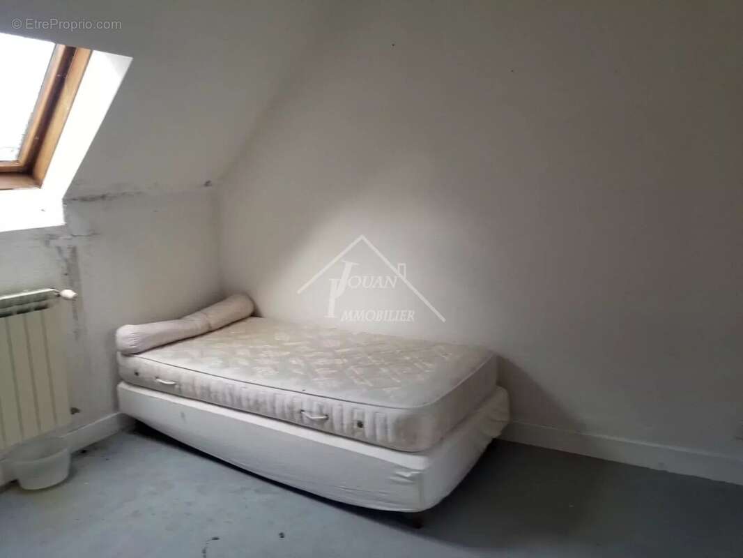 Maison à COSNE-D&#039;ALLIER