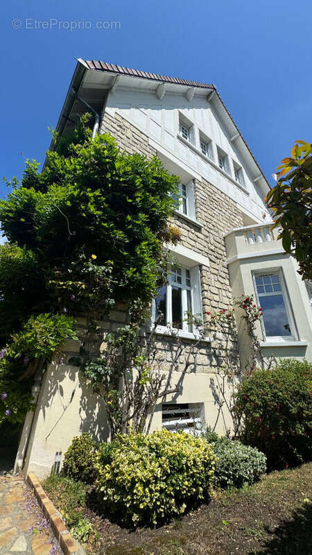 Maison à ENGHIEN-LES-BAINS