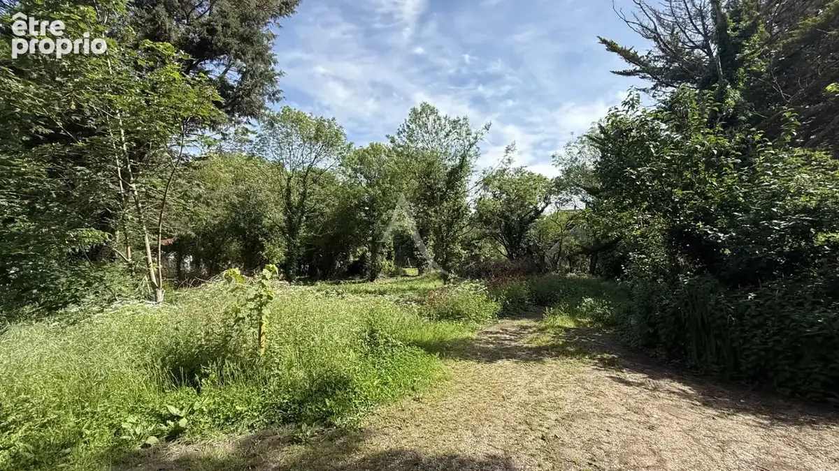 Terrain à ARPAJON