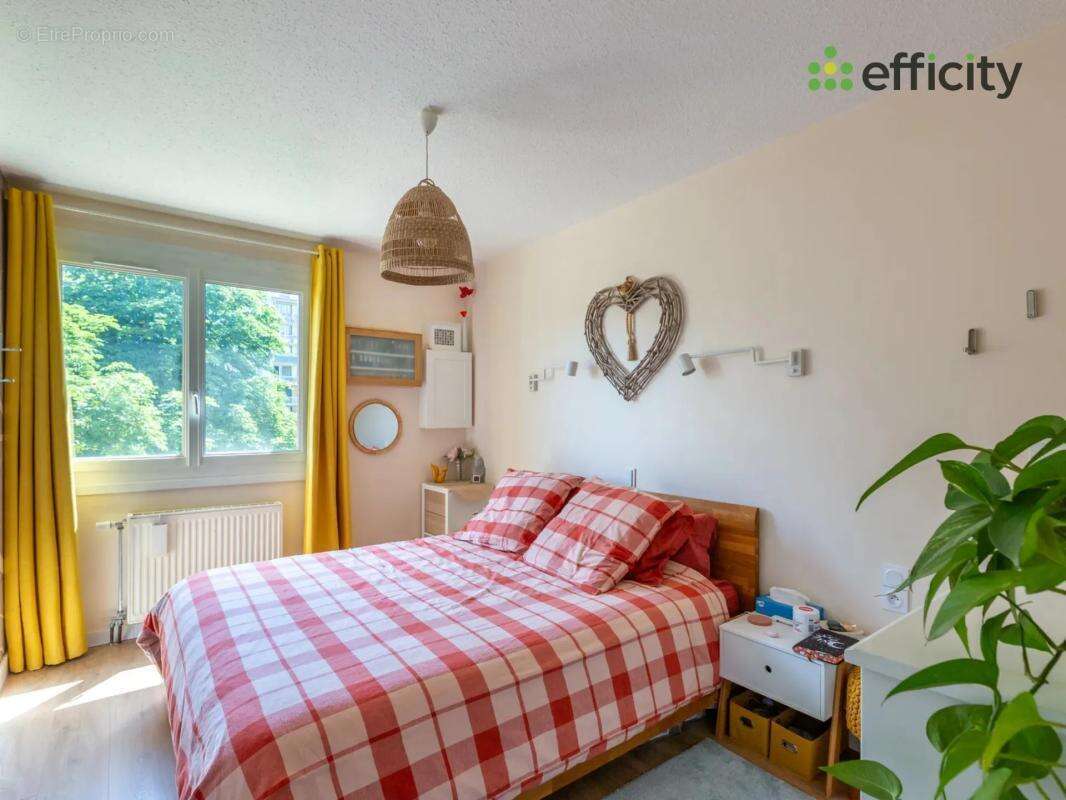 Appartement à BOURGOIN-JALLIEU