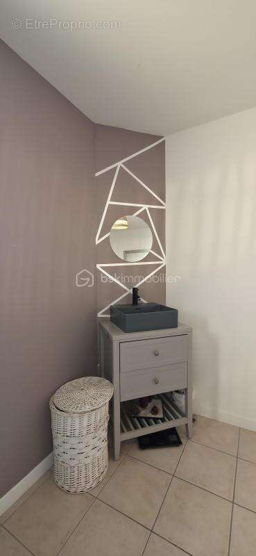 Maison à SAINT-LAURENT-DES-ARBRES