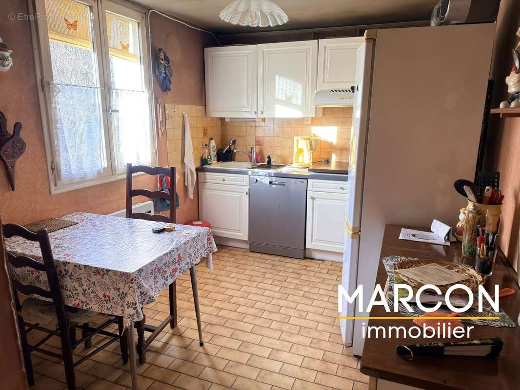 Maison à BONNAT