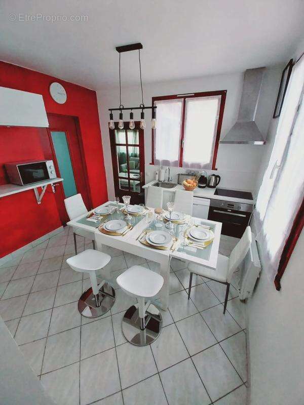 Maison à SAINT-MARCEL