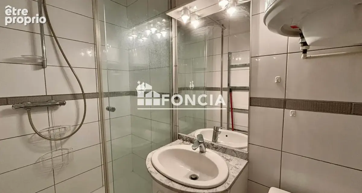 CANET PLAGE – Studio Cabine 28 m² – 6 Couchages – Balcon Vue Mer – Ascenseur – Proche Place Méditerranée - photo 8