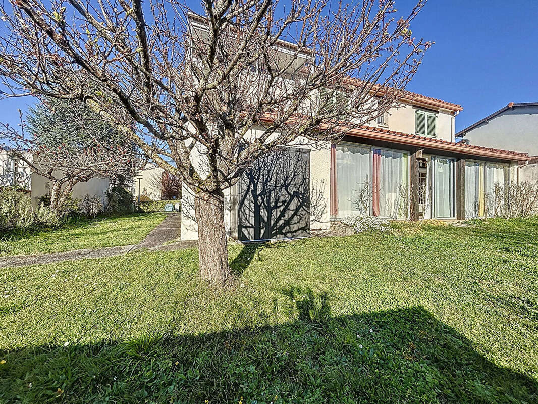 Maison à SAINT-ORENS-DE-GAMEVILLE