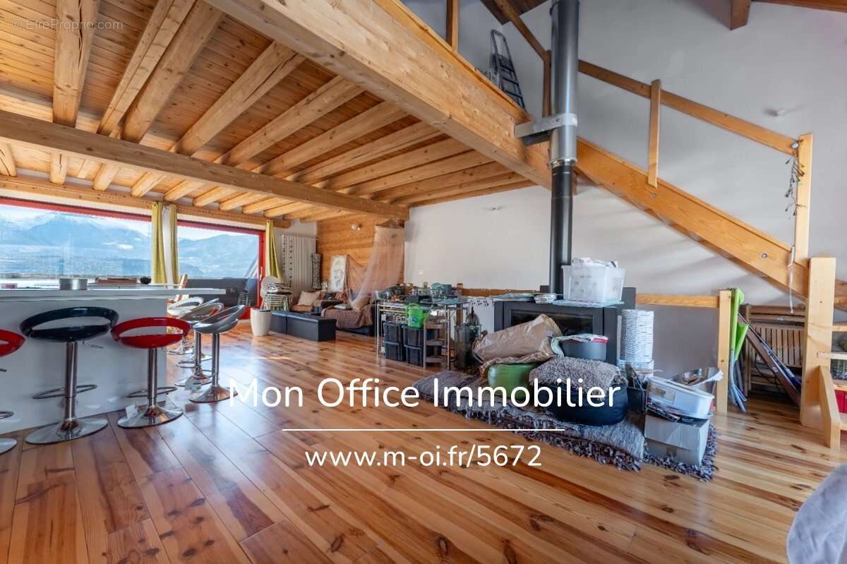 Appartement à REOTIER