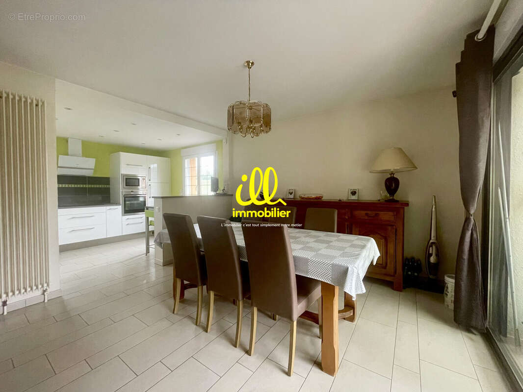 Maison 156 m² à Neuville-Les-This  - photo 8