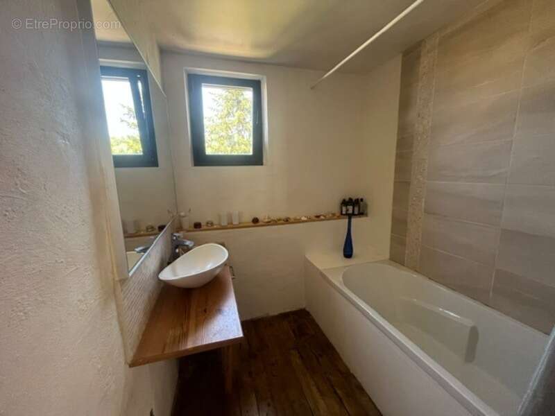 A vendre Maison de ville au coeur de BAGNERES DE BIGORRE avec un jardin  () - photo 6