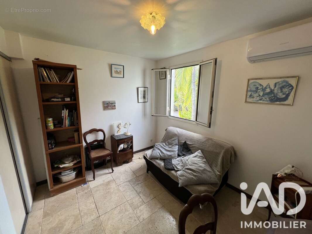 Appartement 94 m² à Saint-Paul  - photo 9