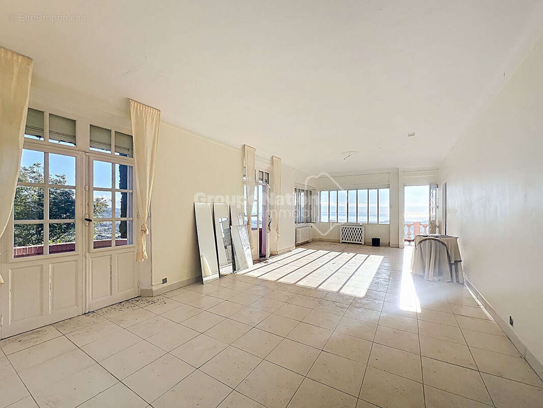 Maison à MANDELIEU-LA-NAPOULE