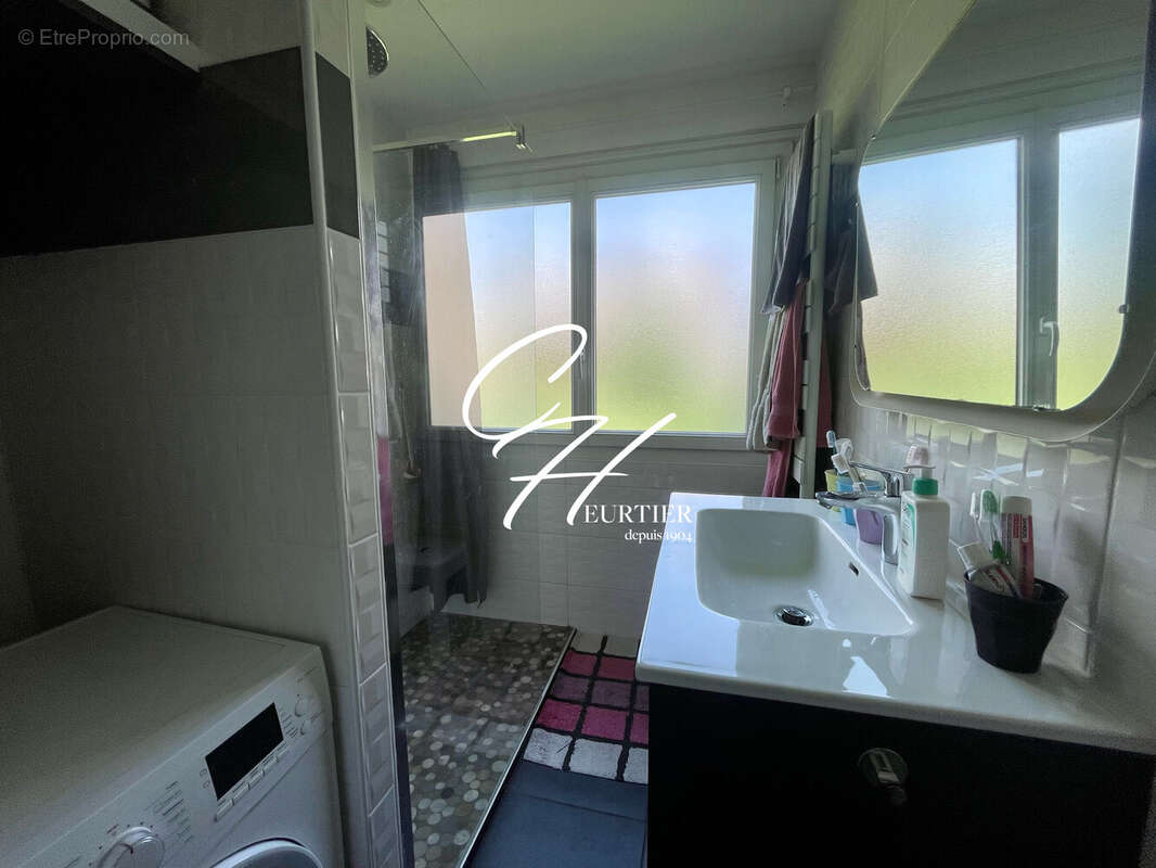Appartement à ECHIROLLES