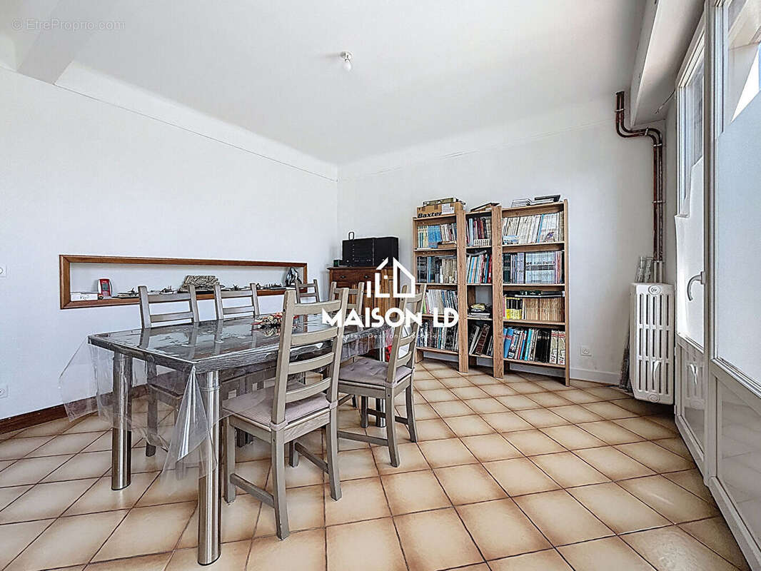 Maison à MONDEVILLE