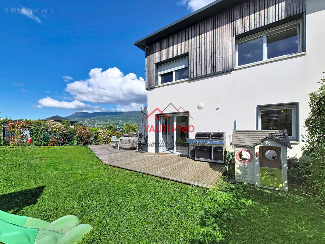 Appartement à VETRAZ-MONTHOUX