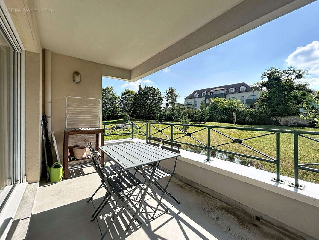 Appartement à DAMMARIE-LES-LYS