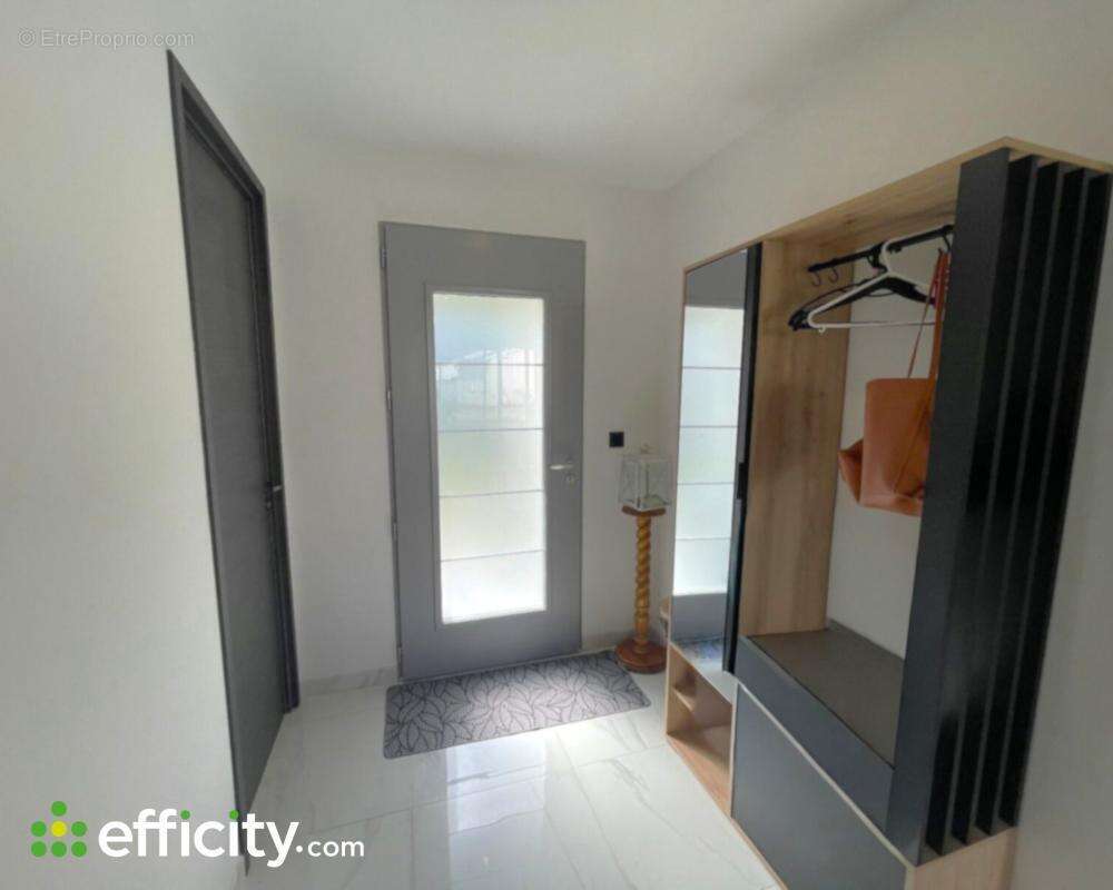 Maison 126 m² à La Barde  - photo 3