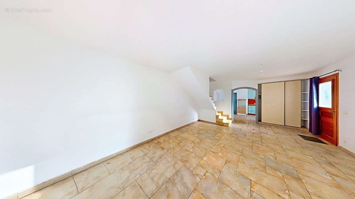 Duplex avec jardin : le compromis idéal entre maison et appartement sur Sommières - photo 5