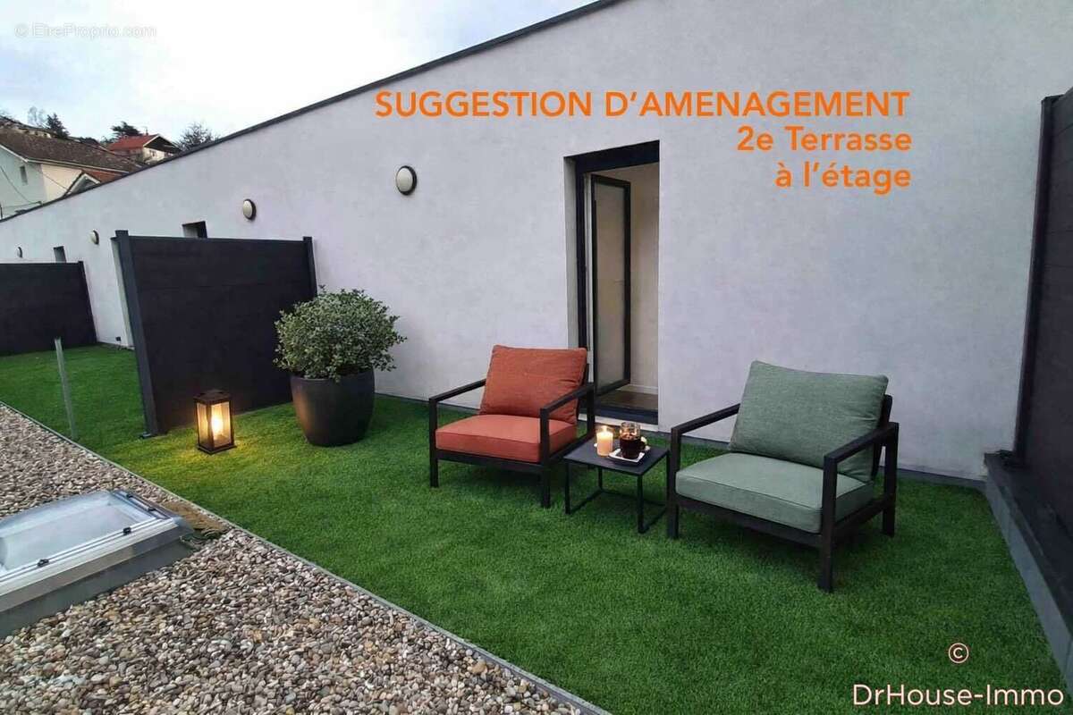 Appartement à UNIEUX