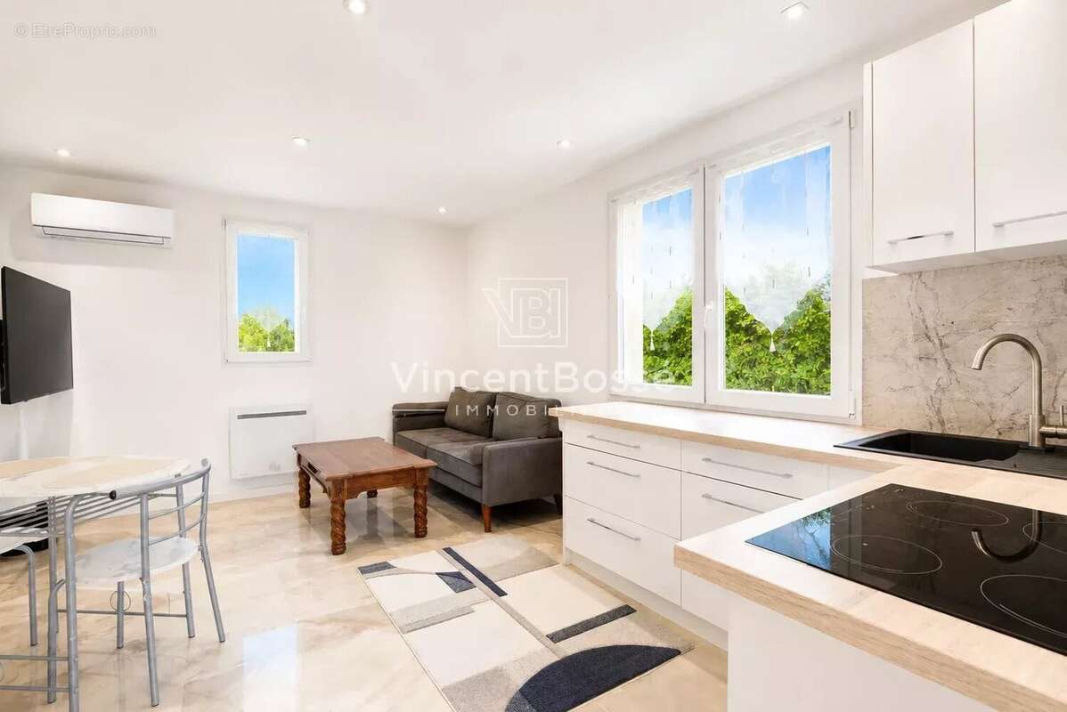 NICE – Saint-Roman de Bellet  Villa rénovée de 202 m² avec appartement indépendant, piscine chauffée et terrain de 1 700 m² - photo 11
