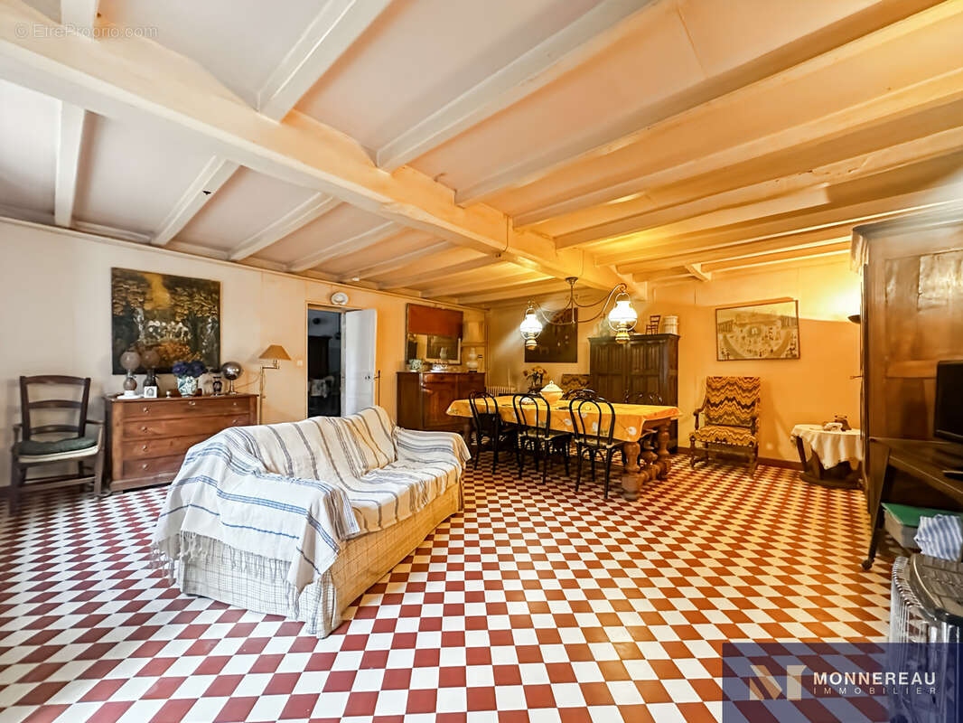 Maison à SAINT-BONNET