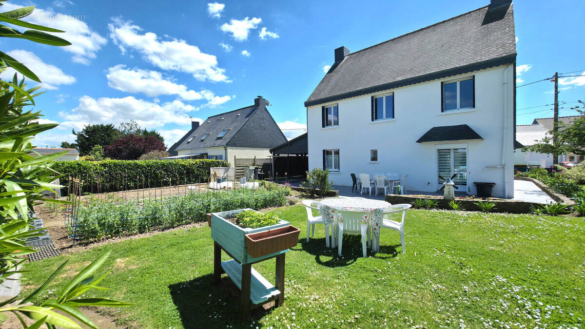 Maison à TRIGNAC