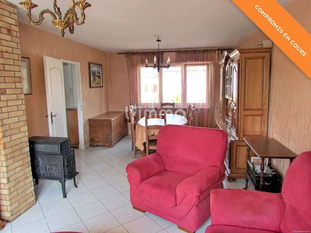 Maison mitoyenne avec un garage et un jardin - photo 3