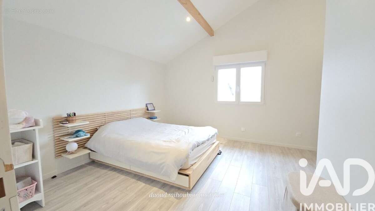 Photo 6 - Maison à VILLENEUVE-LE-ROI