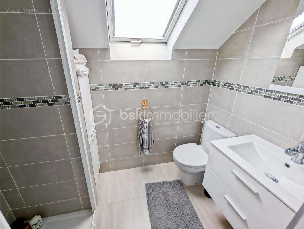 Maison à NEUILLY-SUR-MARNE